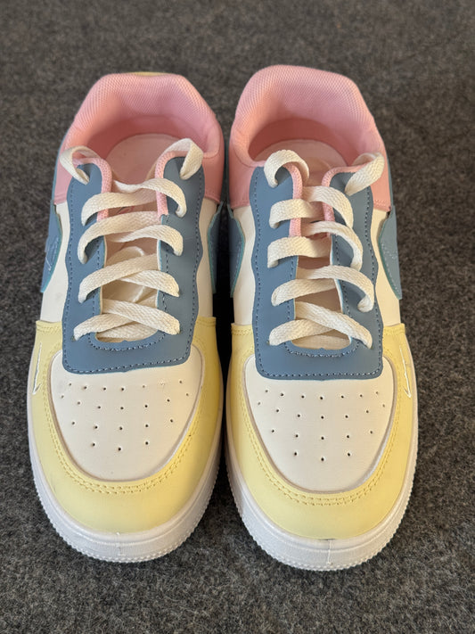 Women's Running Sneakers |  Pink & White Sports Trendy sneakers
