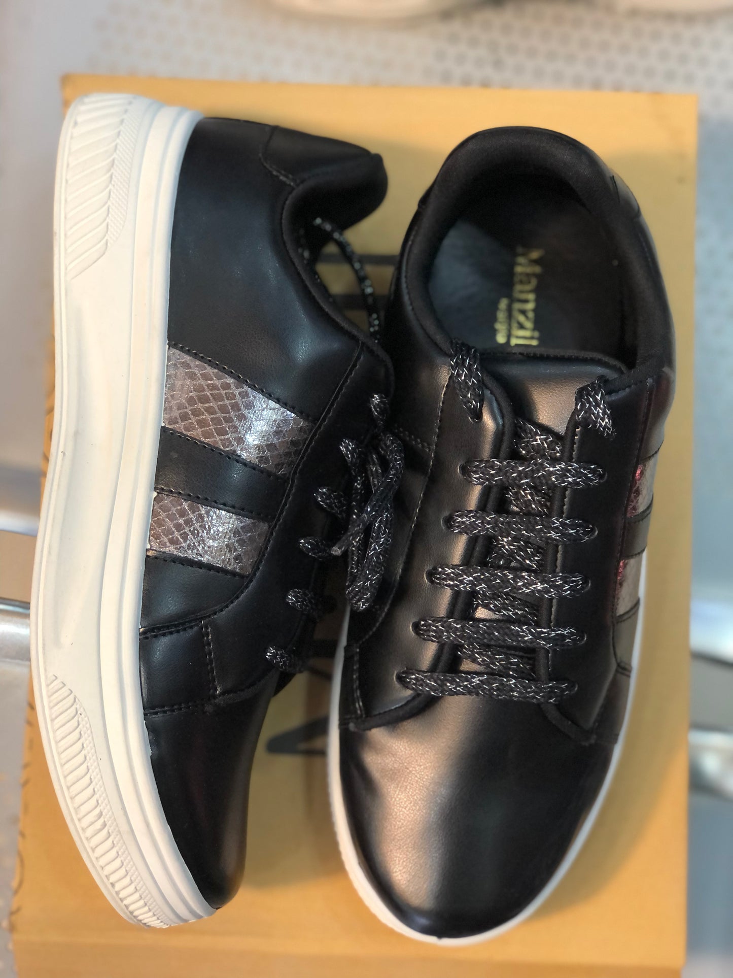 Shaab e Azaadi Sneakers | Black Fashionable Sneakers