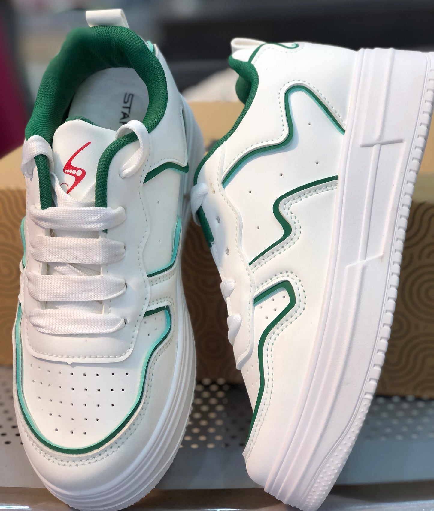 Green Nazakat Sneakers | Trendy & Fashionable Sneakers